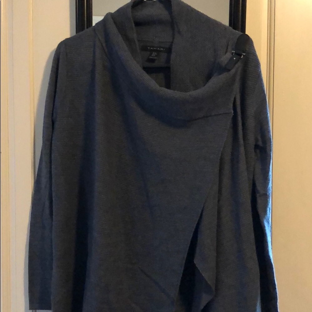 Merino wool grey sweater jacket